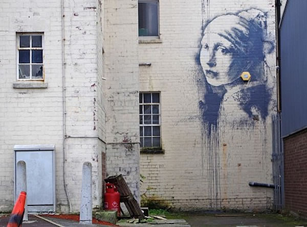 "Girl with a Pierced Eardrum" (Banksy - Fotografía: Desconocido)