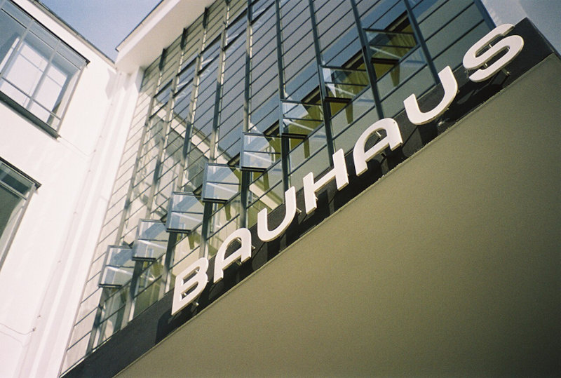 Logotipo de la Bauhaus, diseñado por Herbert Bayer