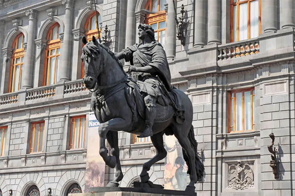 Estatua ecuestre de Carlos IV, de Manuel Tolsá
