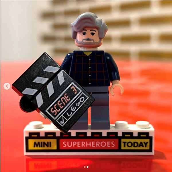 Figura de George Lucas de LEGO
