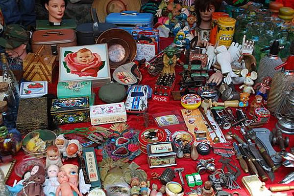 Puesto en "mercado de pulgas"