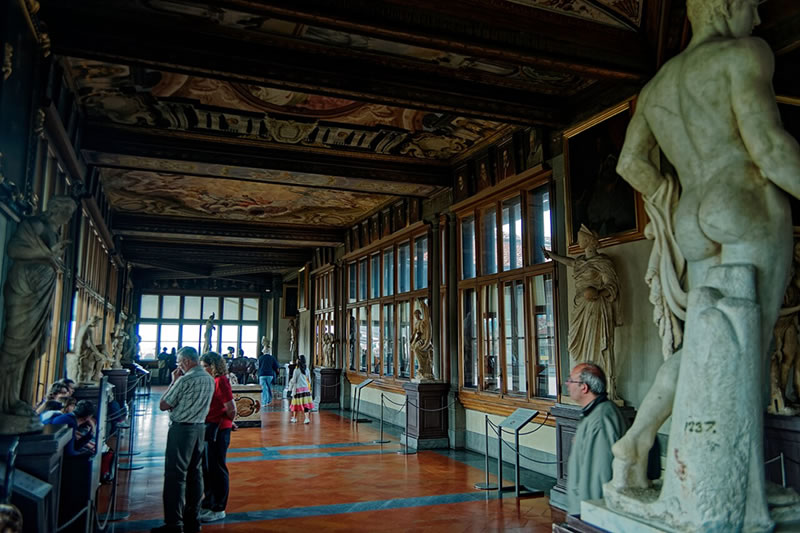 Galería Uffizi, Italia