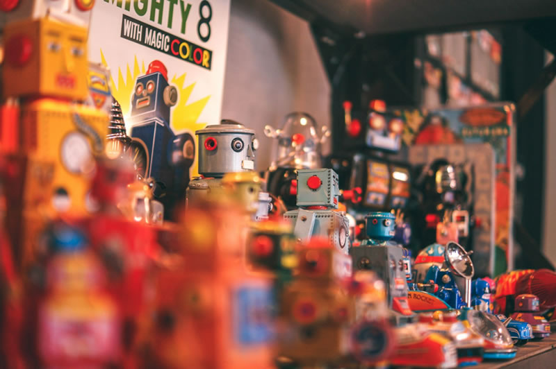 Colección de robots de juguete